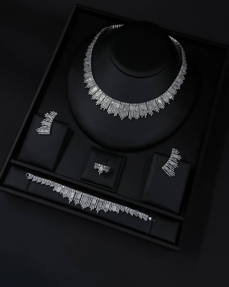 Luxury tassel accessory set