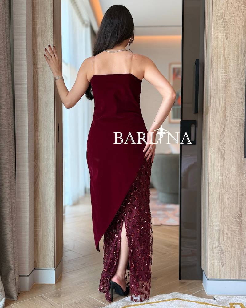 Burgundy velvet Outfit embroidered with sequins