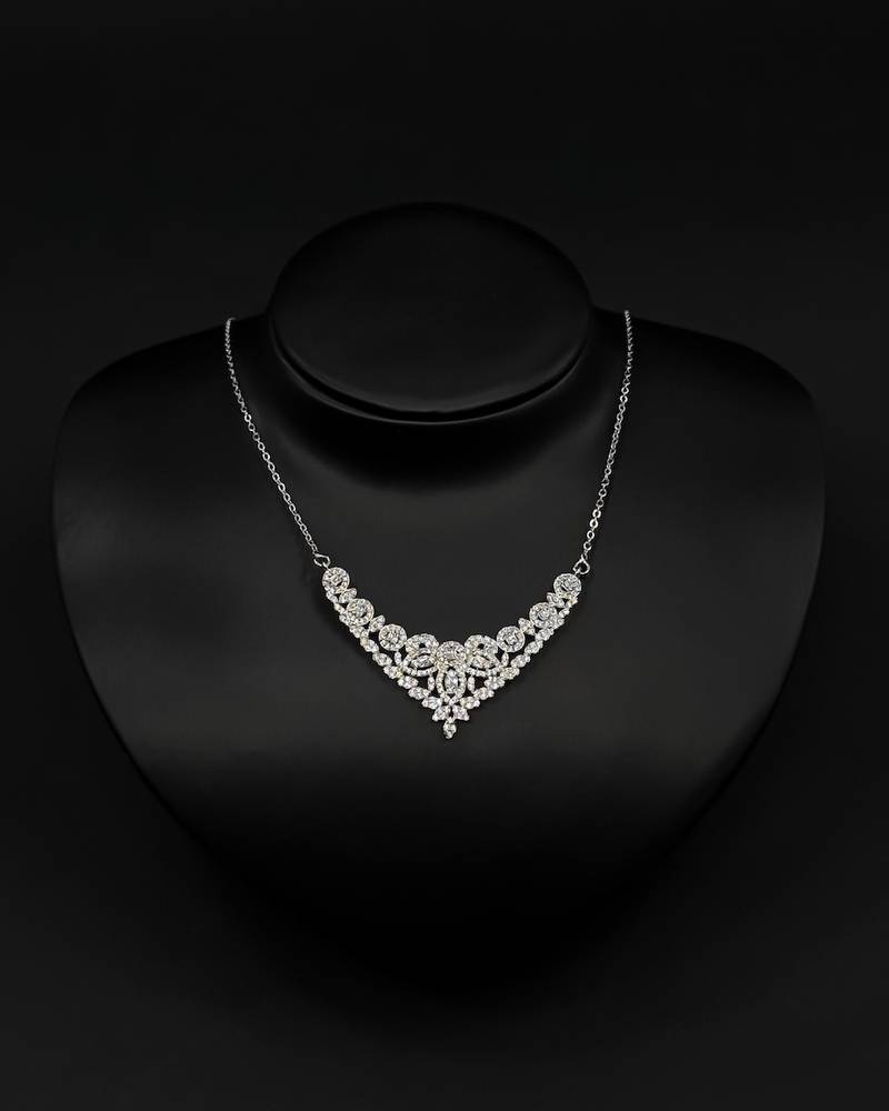 A matching accessory set with a sophisticated shine