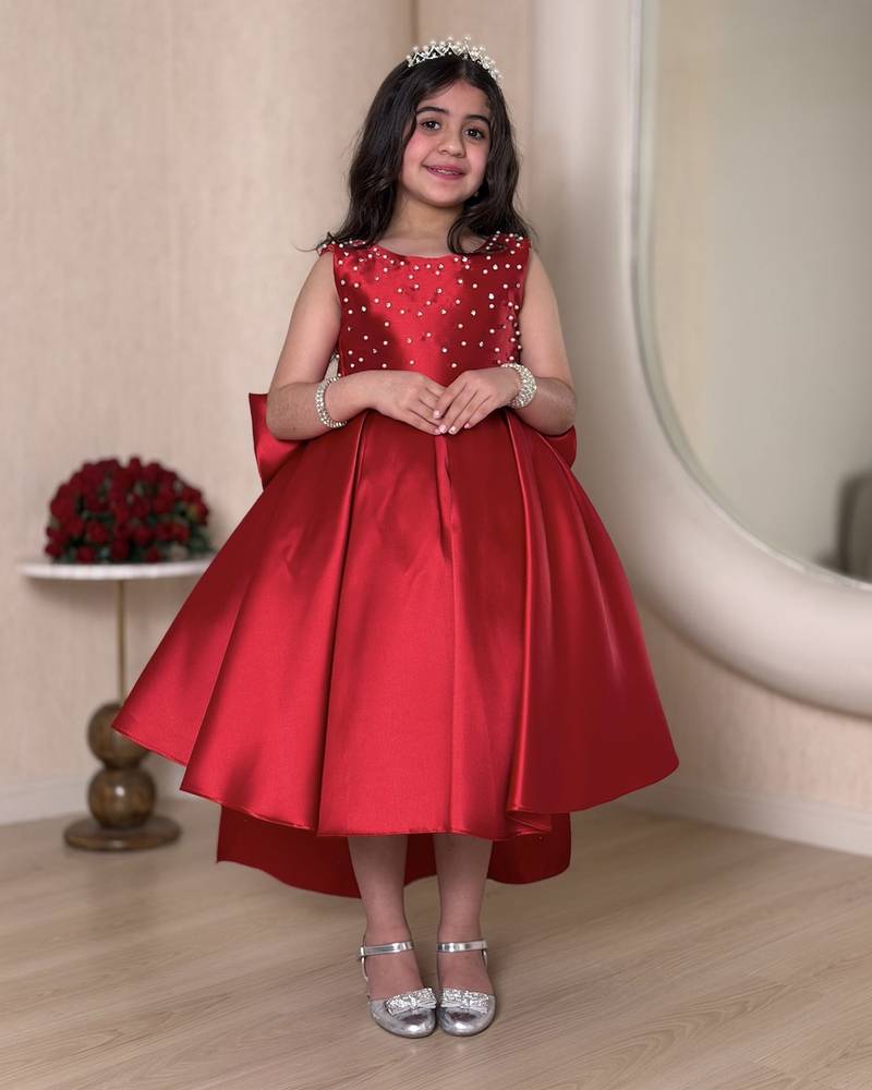 فستان سهرة أحمر بناتي بتصميم ملكي