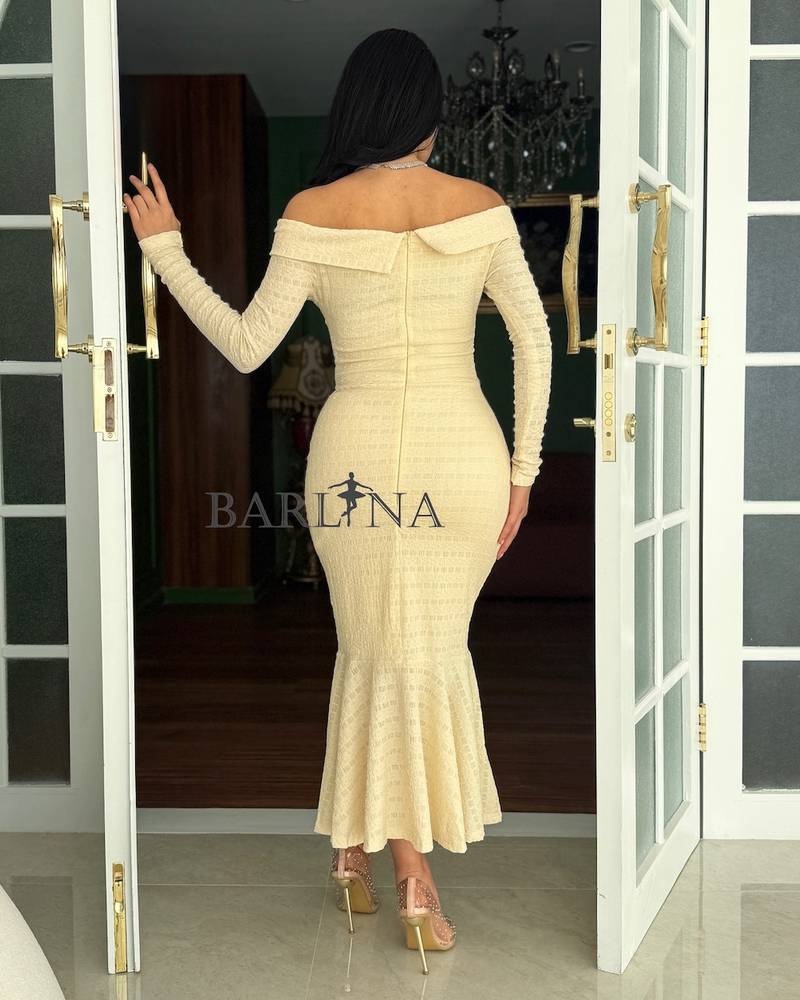 Beige woven dress with a wide hem