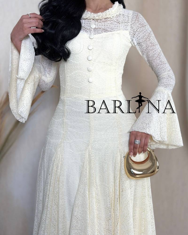 Feminine lace midi dress with a wide design