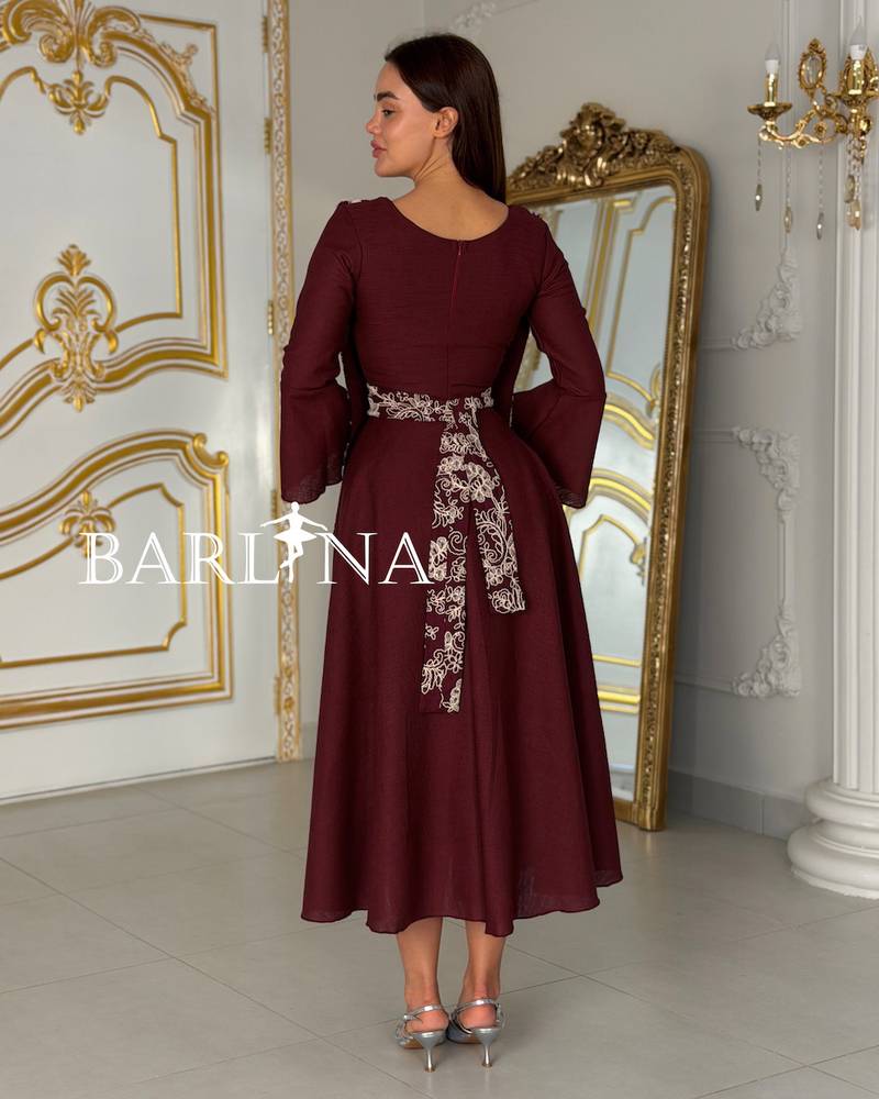 Soft jalabiya with embroidered vest