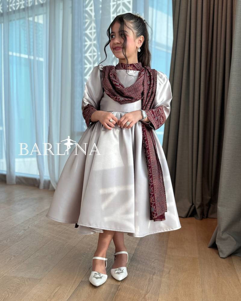 Girls' gray dress with elegant heritage details