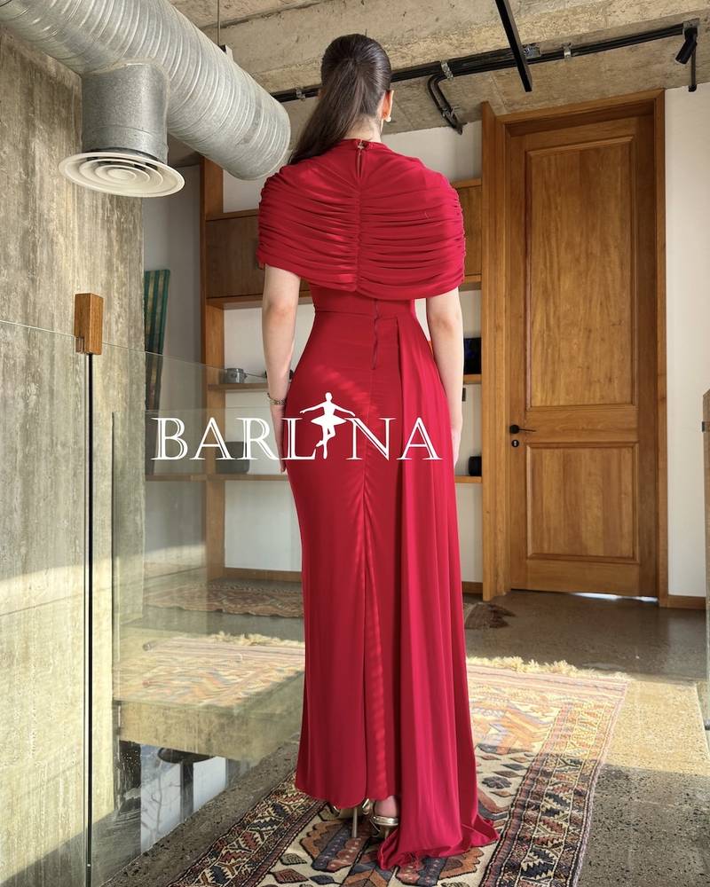 Red long dress with flowing sleeves