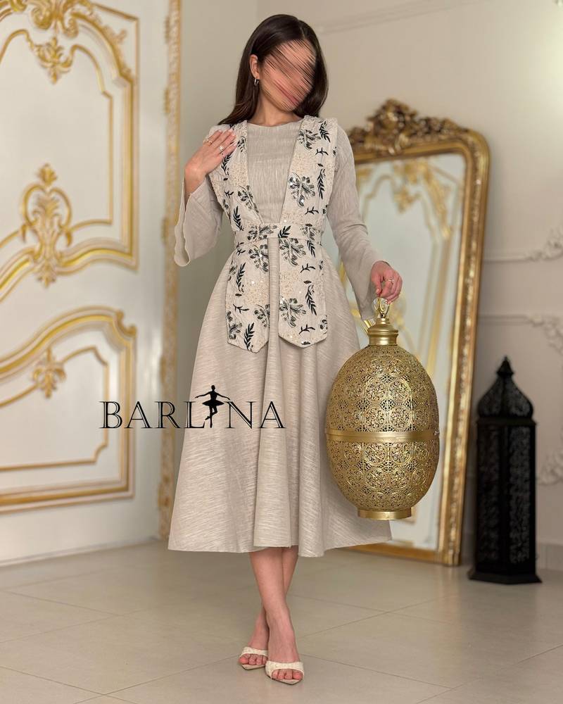 Soft jalabiya with embroidered vest
