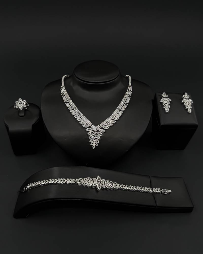 Royal accessory set with studded botanical leaves