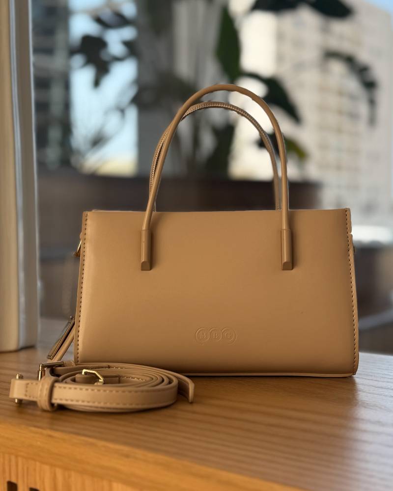 Practical handbag with an elegant design