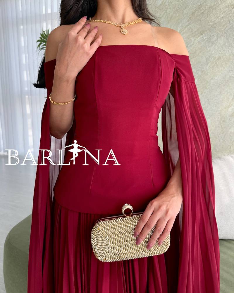 Burgundy flowy dress with pleated sleeves