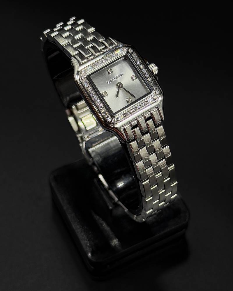 Elegant women's watch with a sophisticated square design