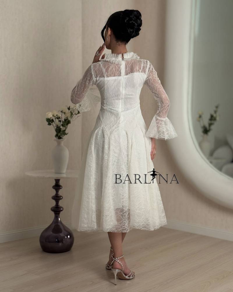 Elegant high-neck midi lace dress