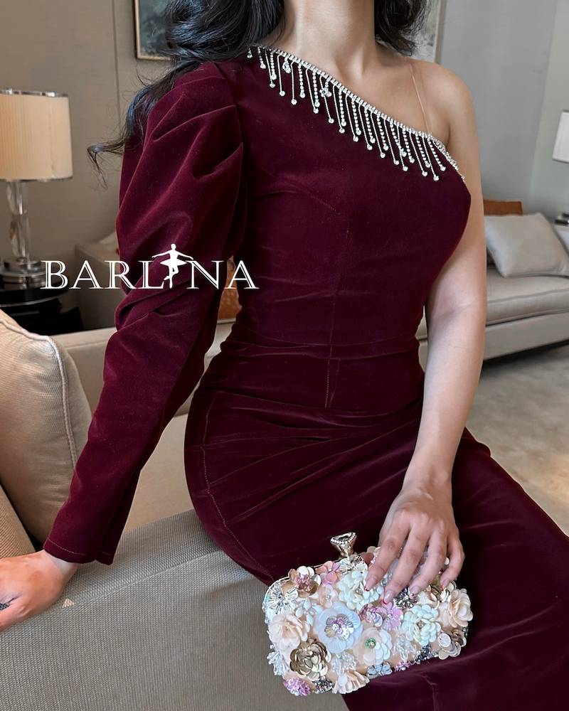 Oudi velvet dress with crystal details