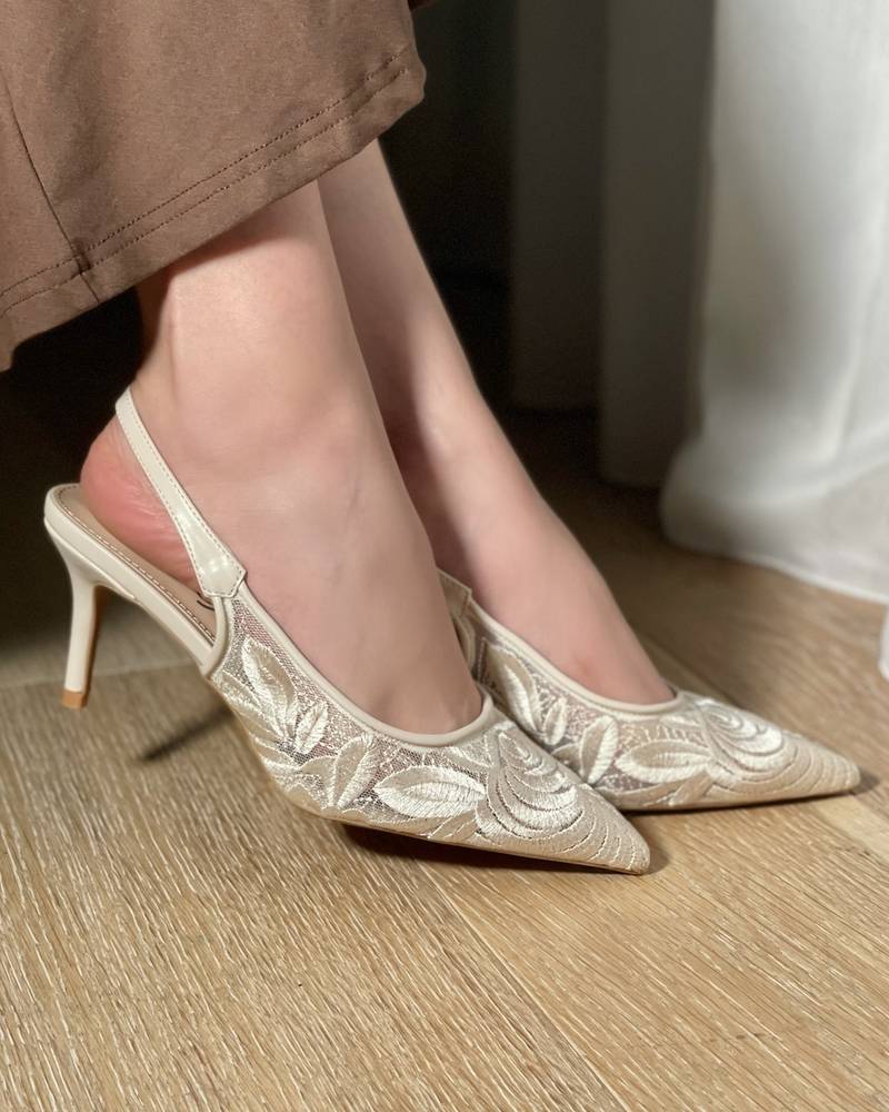 Elegant women's heels with luxurious mesh embroidery