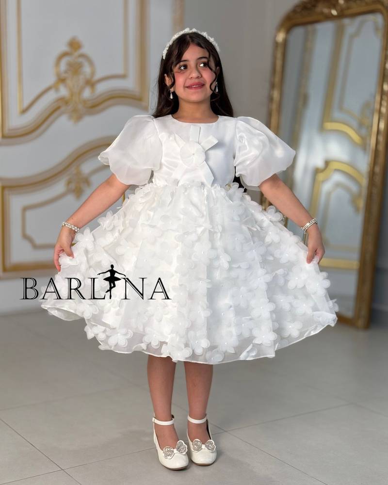 Girls' white evening dress with balloon sleeves