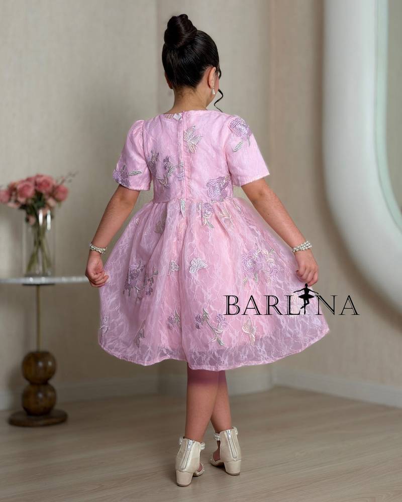 Elegant pink girls dress with floral embroidery