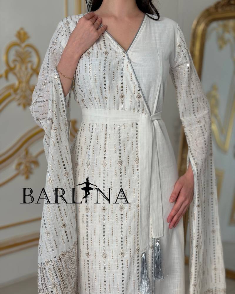 Luxurious wrap-style jalabiya adorned with sequins