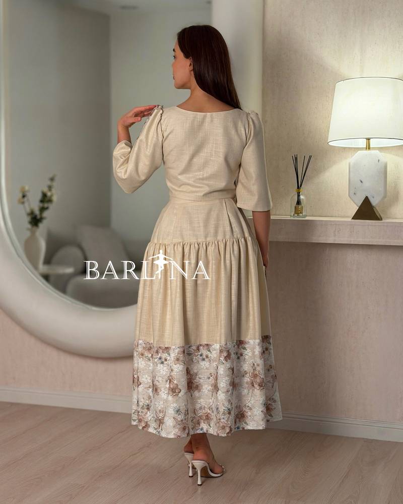 Elegant set with delicate floral details