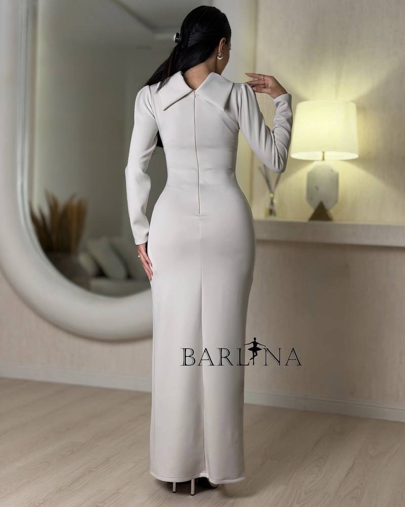 Off-white dress with a soft and elegant design