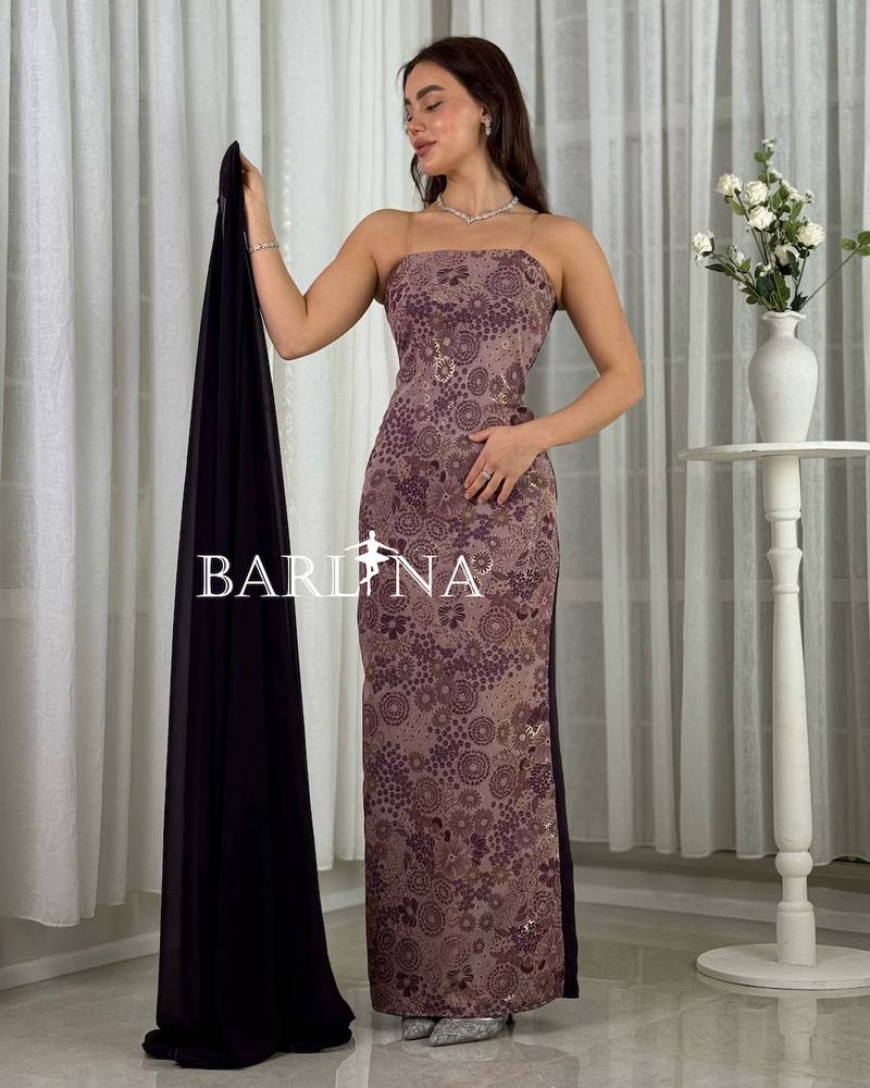 Pink jalabiya with a light chiffon overlay