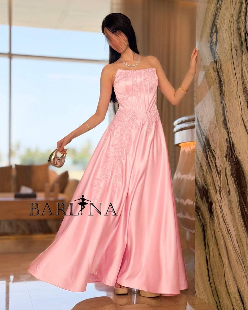 Long pink evening dress with a straight neckline