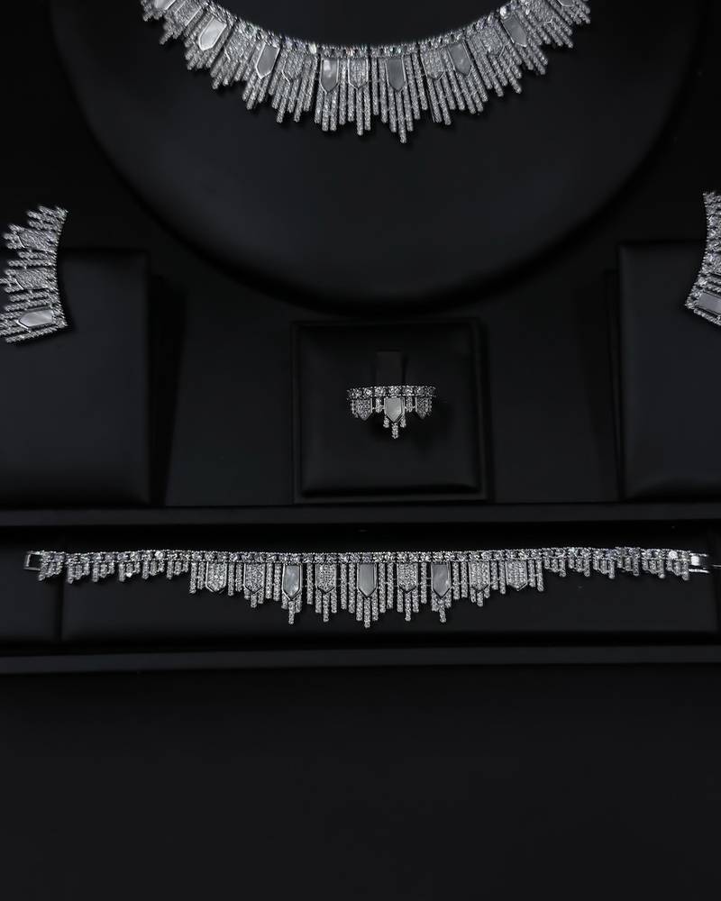 Luxury tassel accessory set