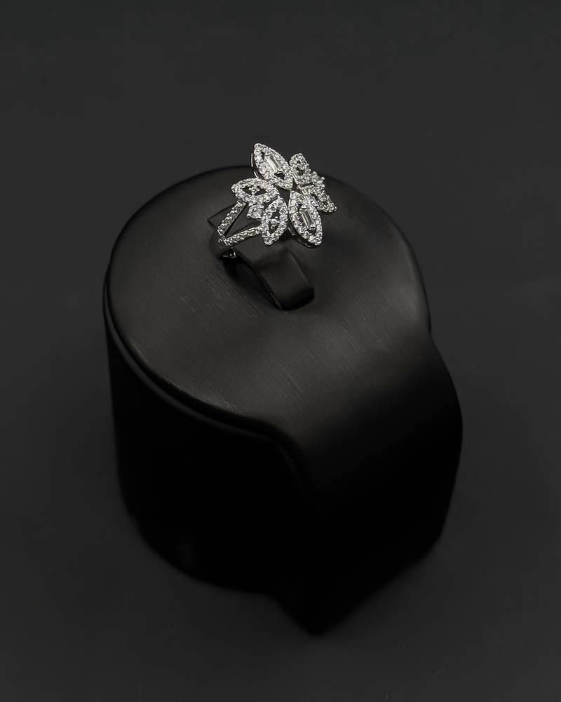 Royal accessory set with studded botanical leaves