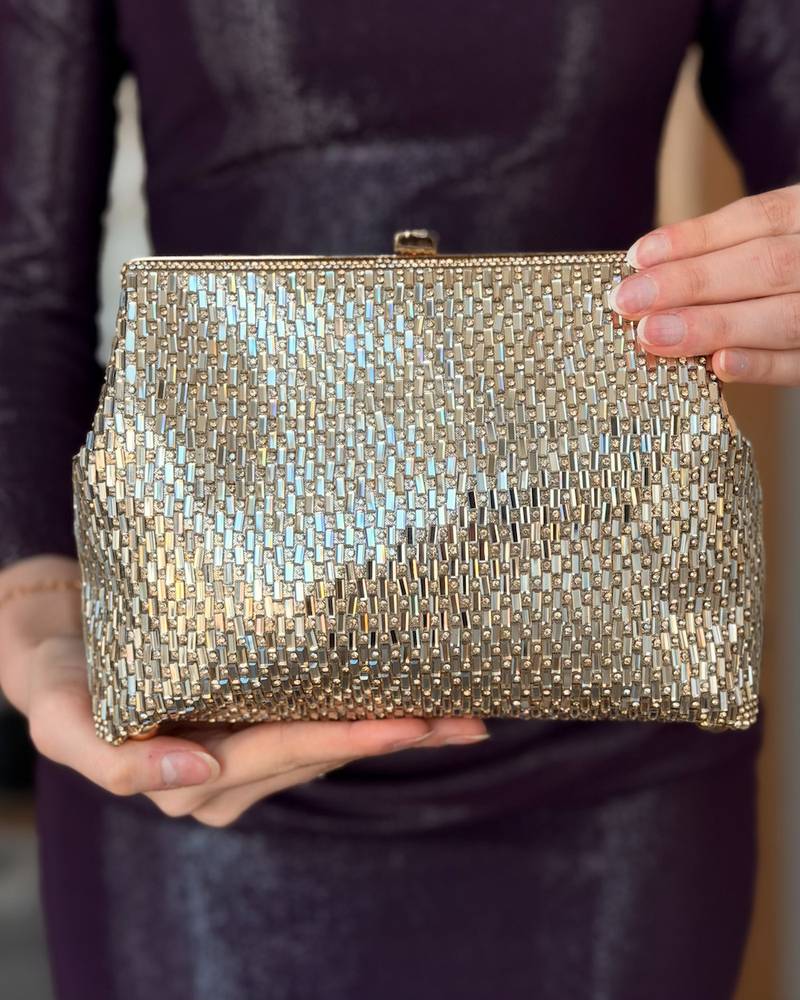 Handbag with elegant mesh details