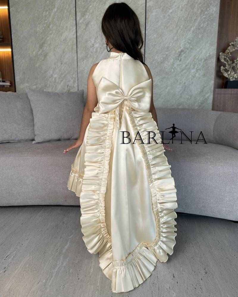 Beige girls' dress with raised embroidery