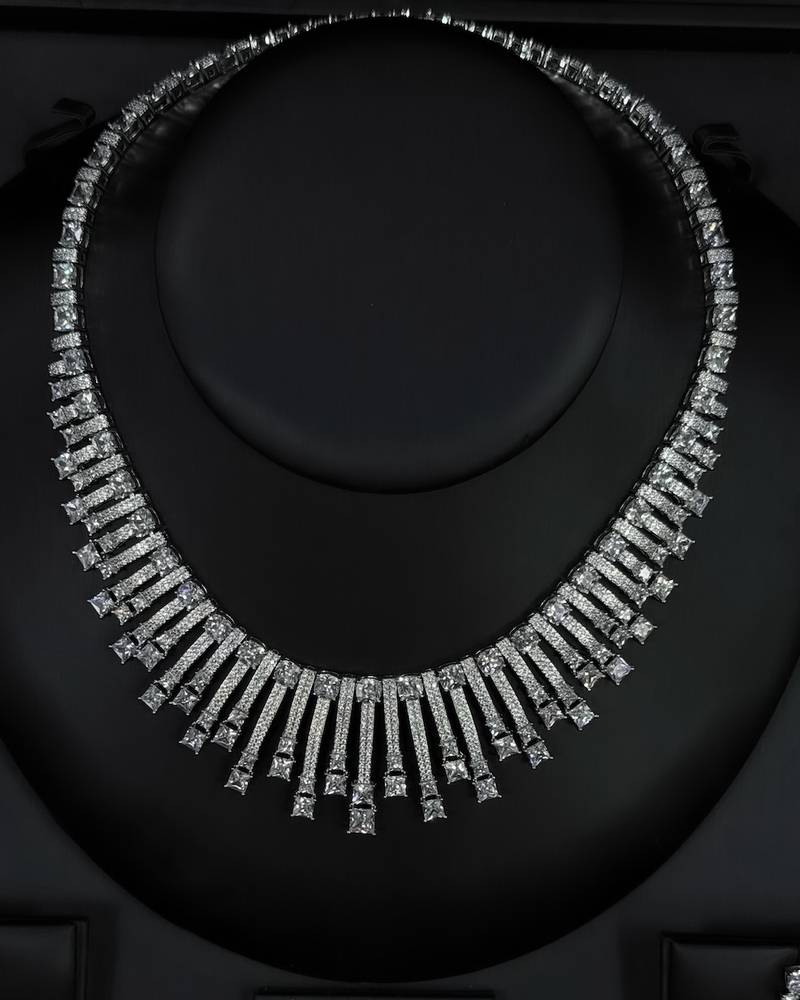 A luxurious accessory set with an elegant geometric design.