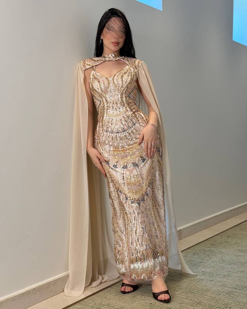 فستان سهرة بيج خرزي بكيب منفصل