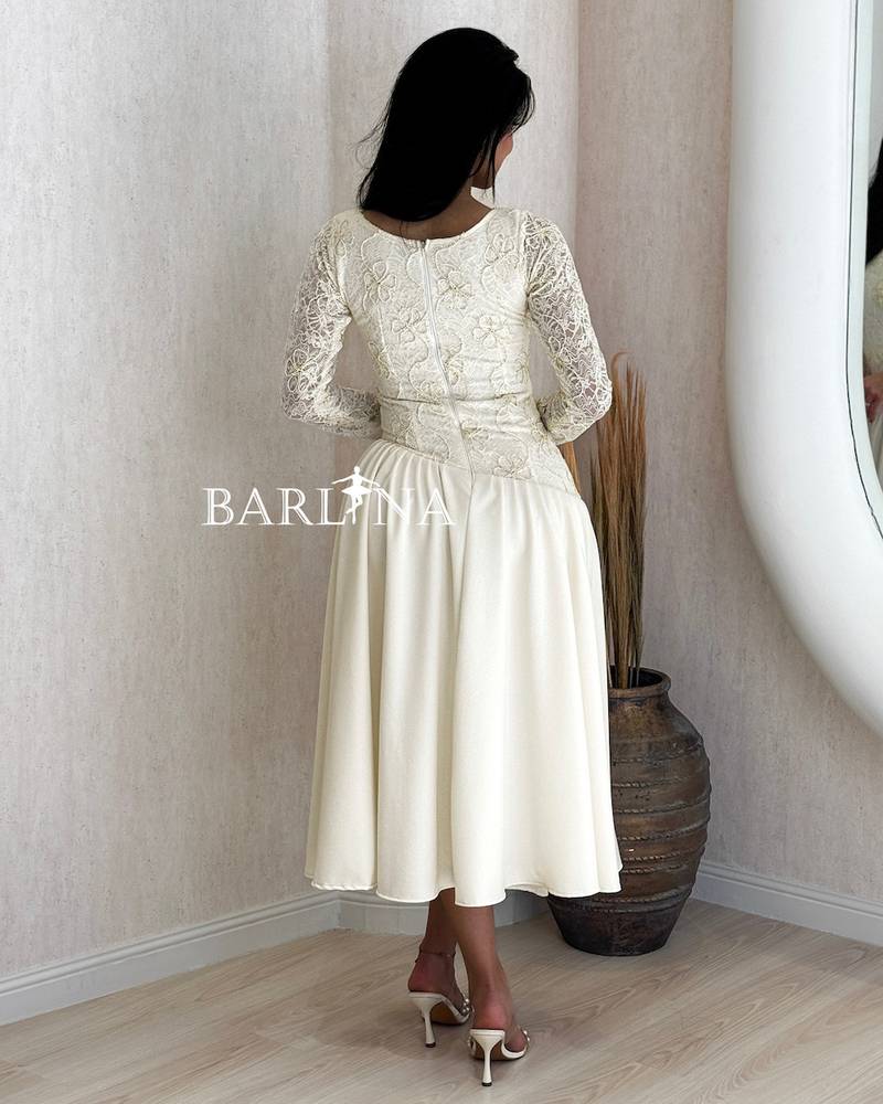 Soft off-white midi lace dress
