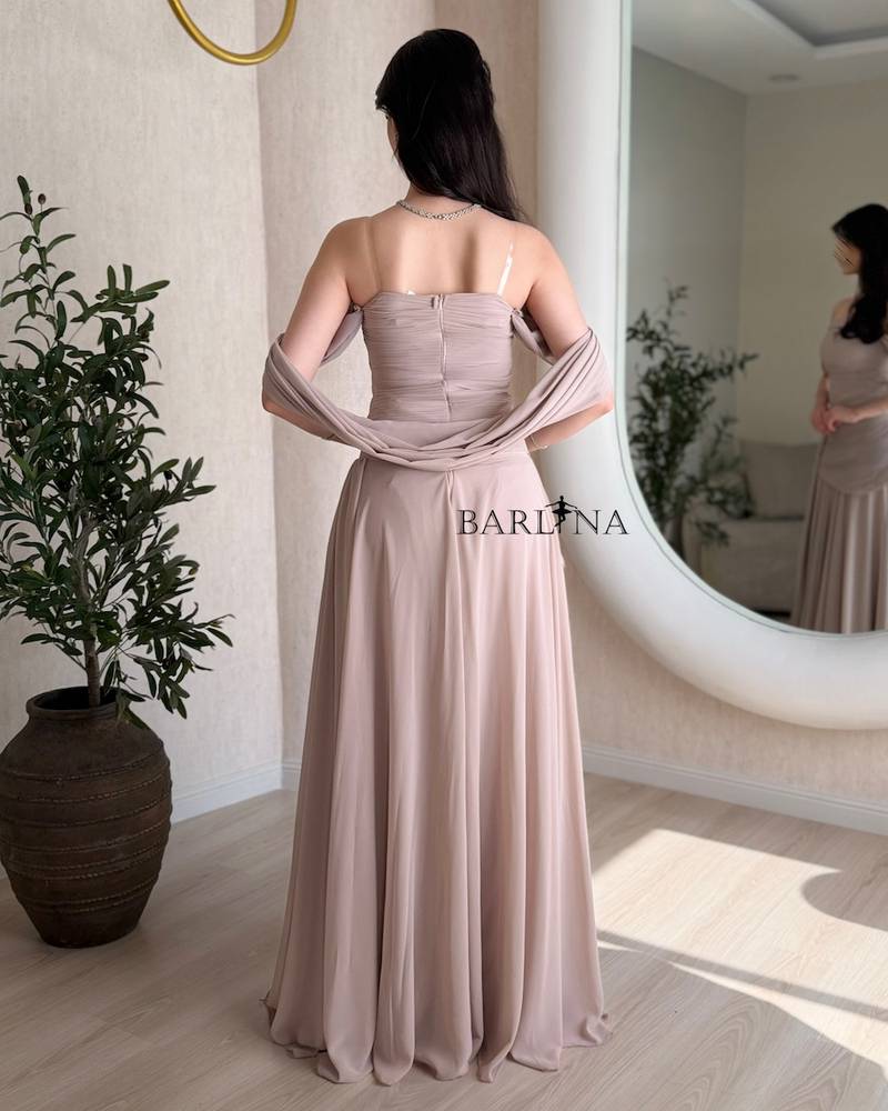 Beige dress with soft pleats and dropped shoulders