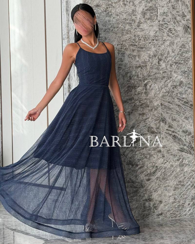 Elegant navy blue shimmer dress with a wide cut