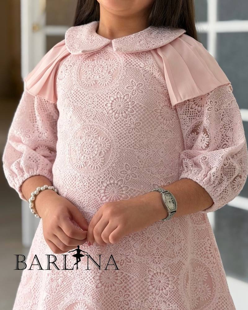 Girls' lace dress with pleated hem