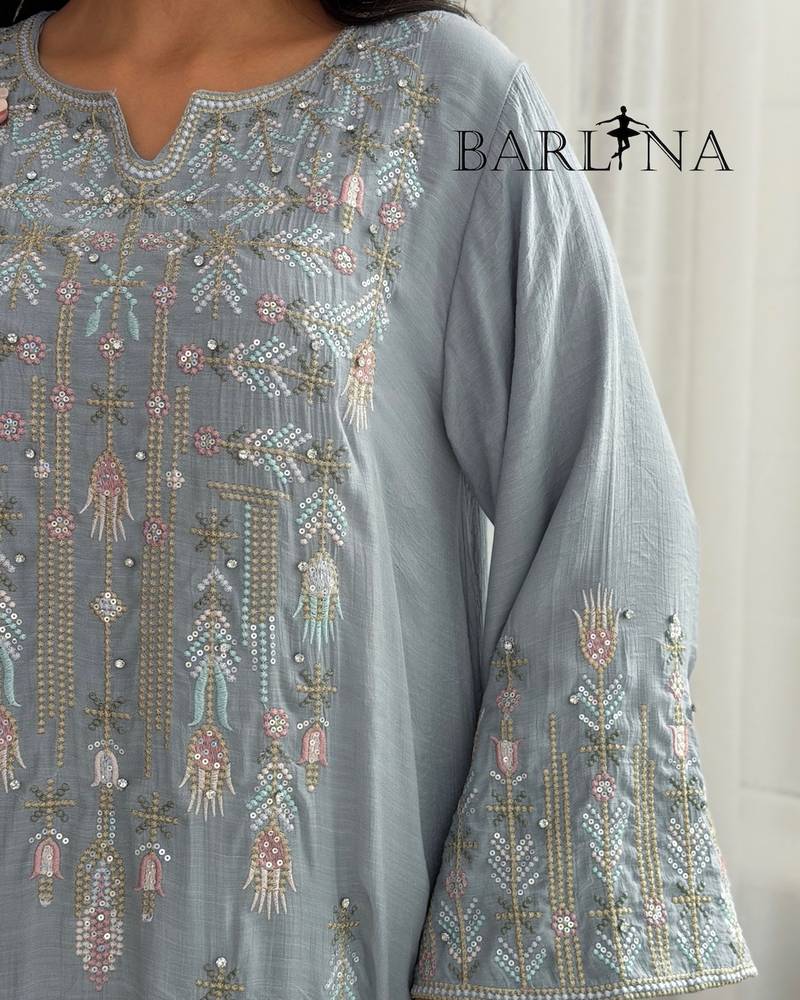Soft jalabiya with an elegant flared design