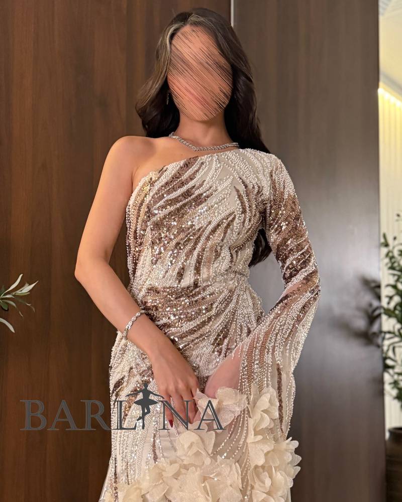 Beige one-shoulder dress with beaded lines