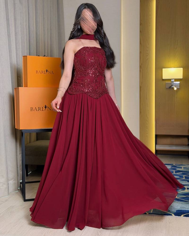 Burgundy georgette evening dress with a wide cut
