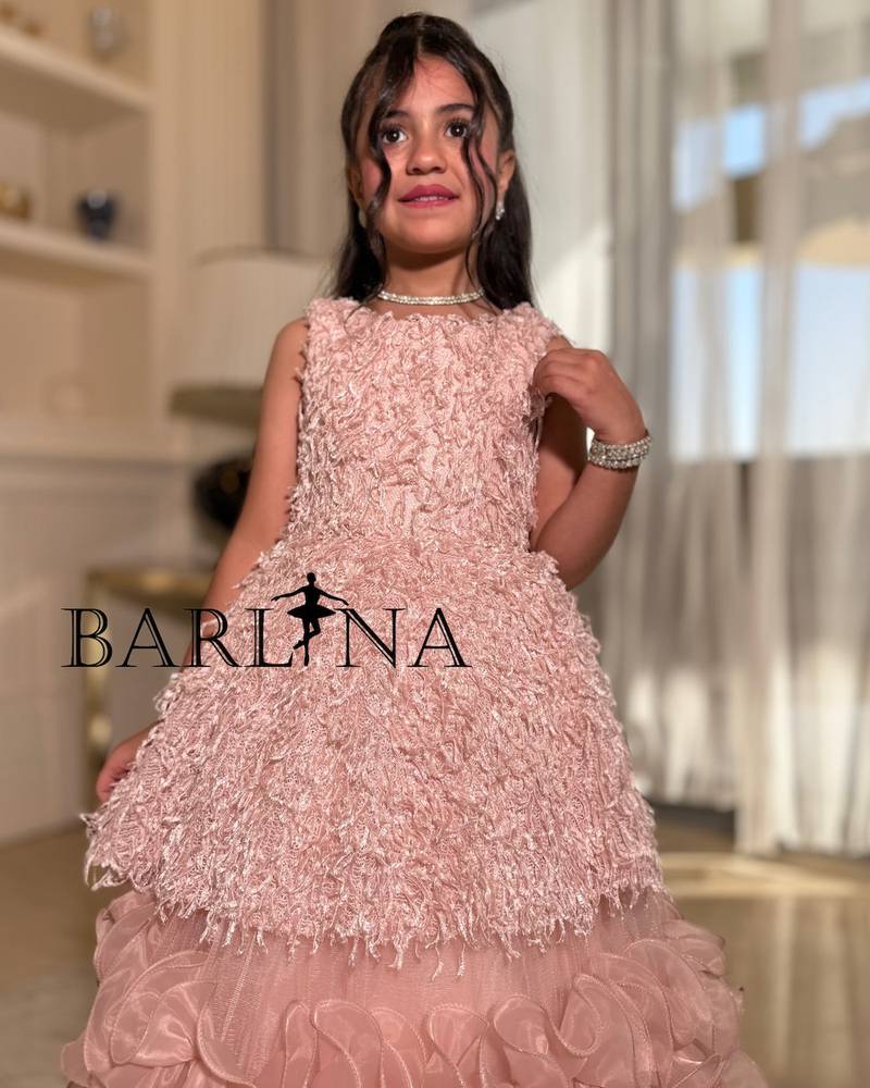 Girls' pink dress with thread and ruffle bottom