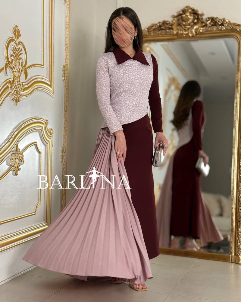 Two-tone occasion dress with a pleated train