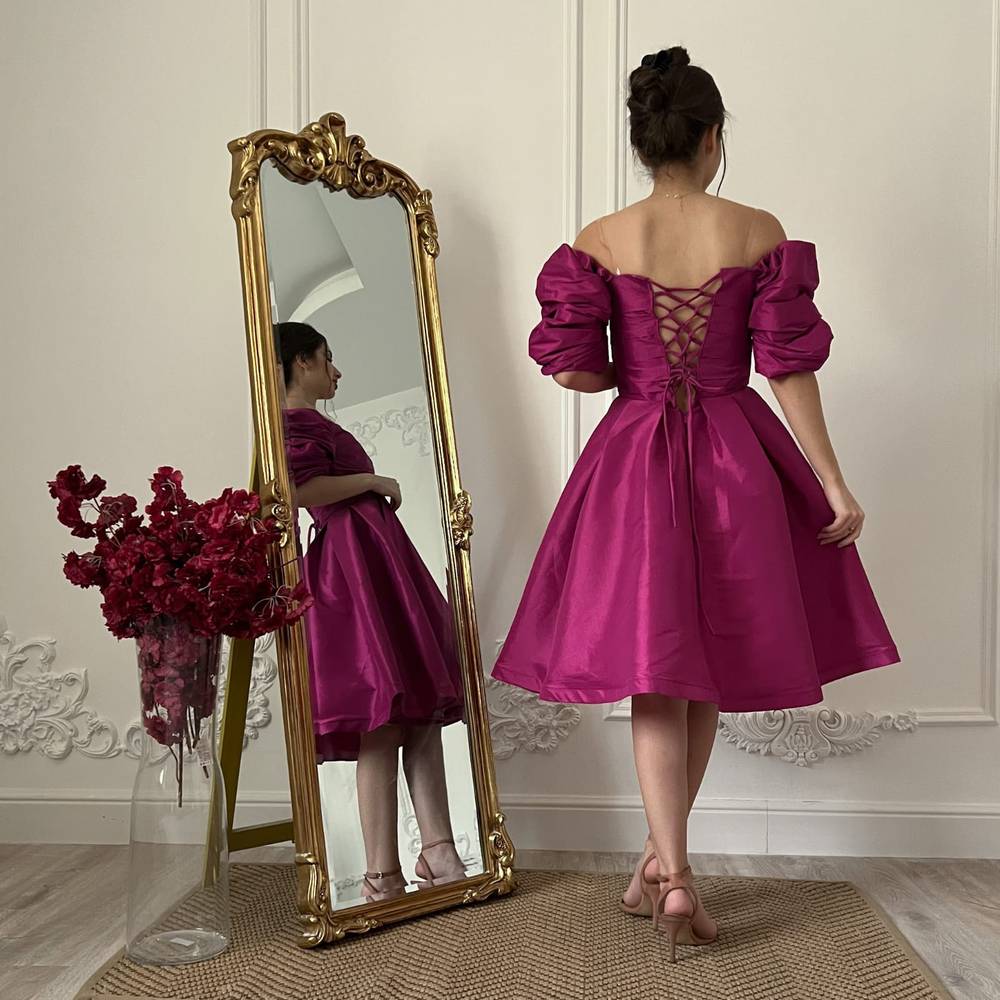 Shanton short dress in raspberry color