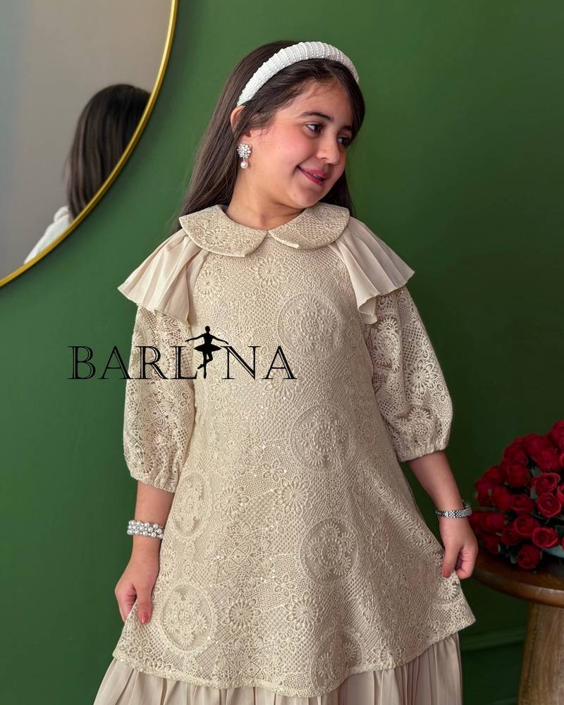 Girls' lace dress with pleated hem