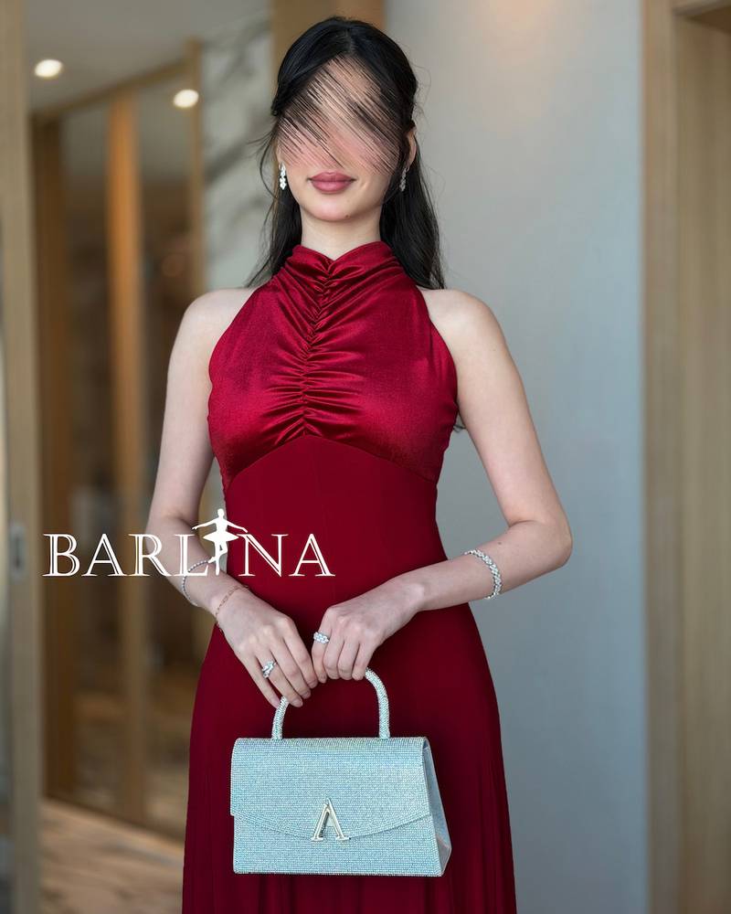Elegant red dress with a wide skirt