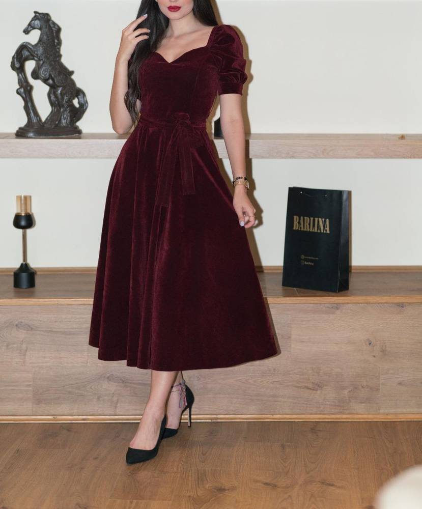oudi velvet dress with a waist tie