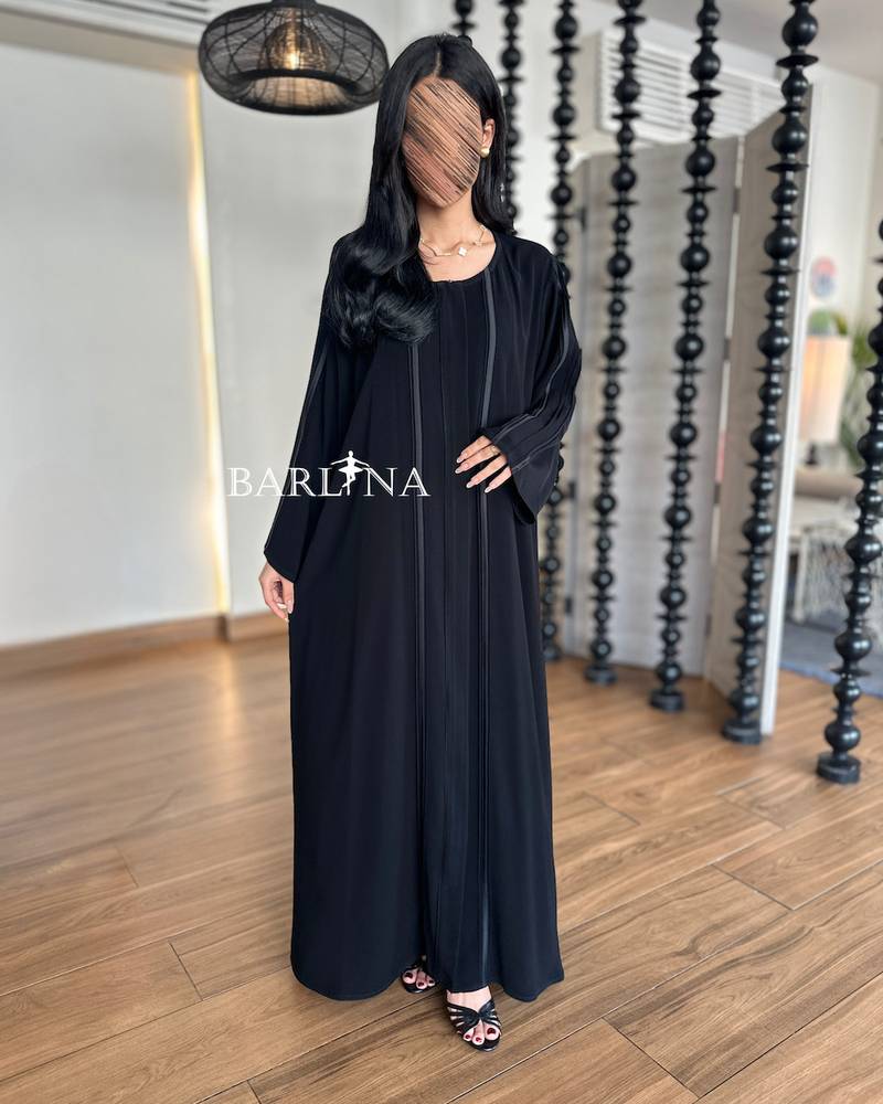 Classic black abaya with prominent lines