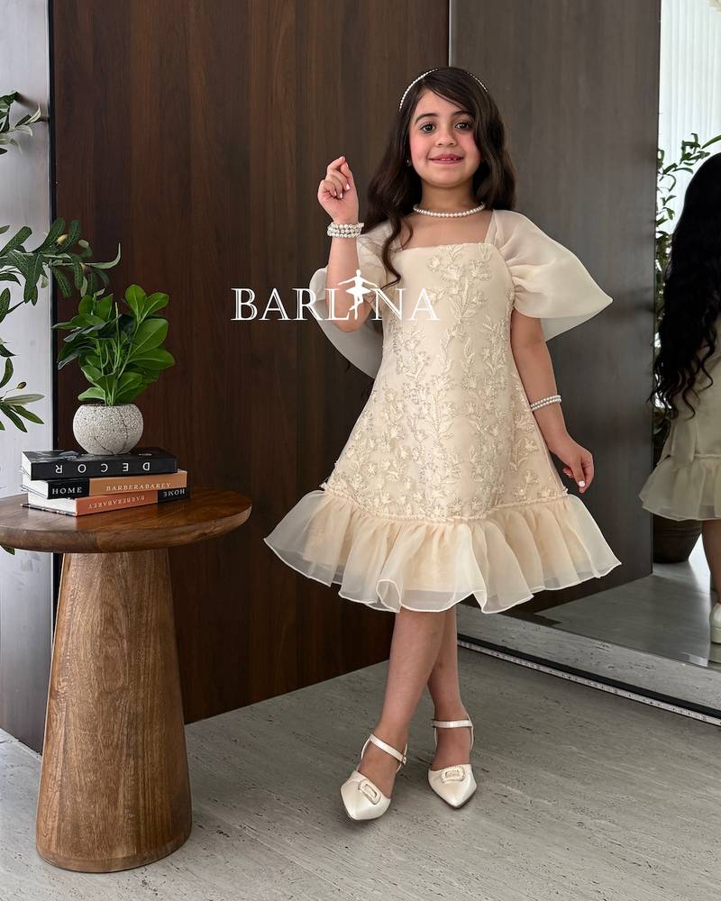 Girls' short beige dress with luxurious embroidery