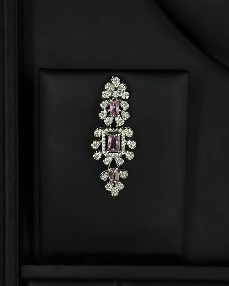 Evening accessory set studded with pink stones