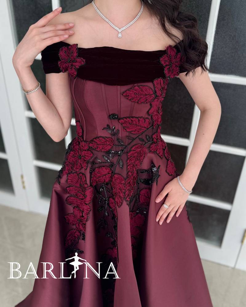 Burgundy off-shoulder dress with raised embroidery