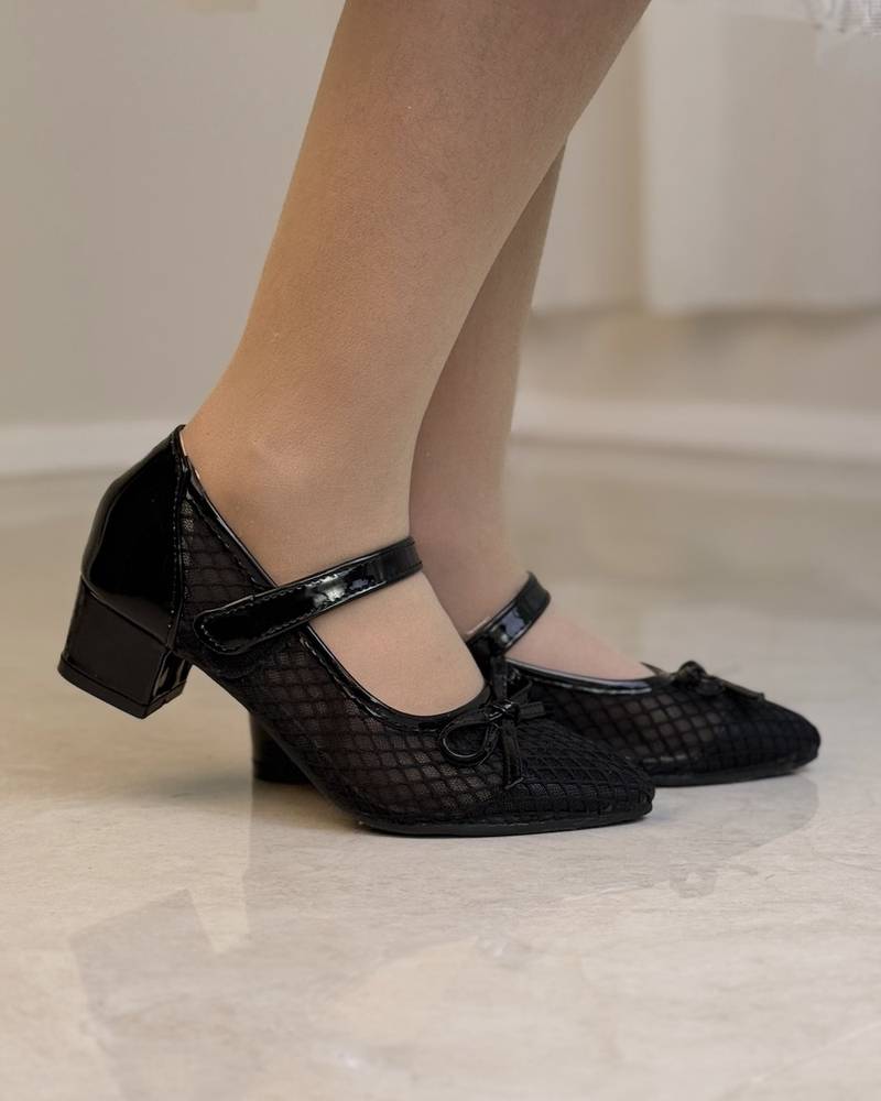 Girls' mesh shoes with a medium heel
