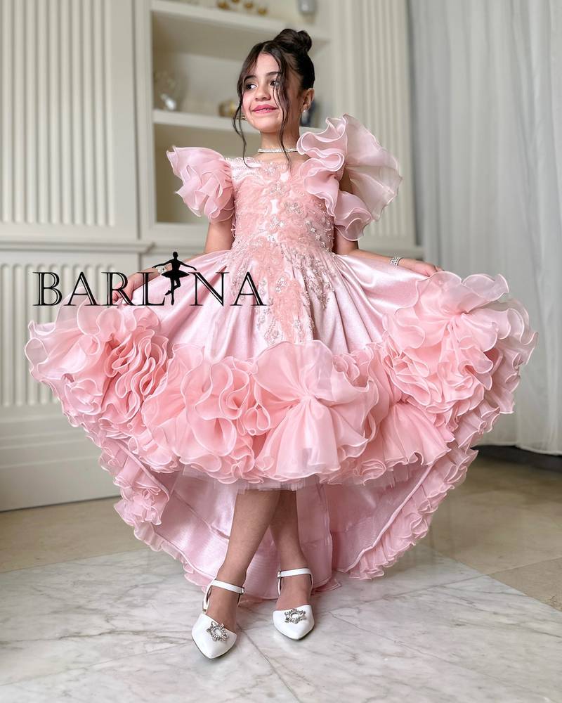 Girls' pink dress with delicate embroidery on the chest