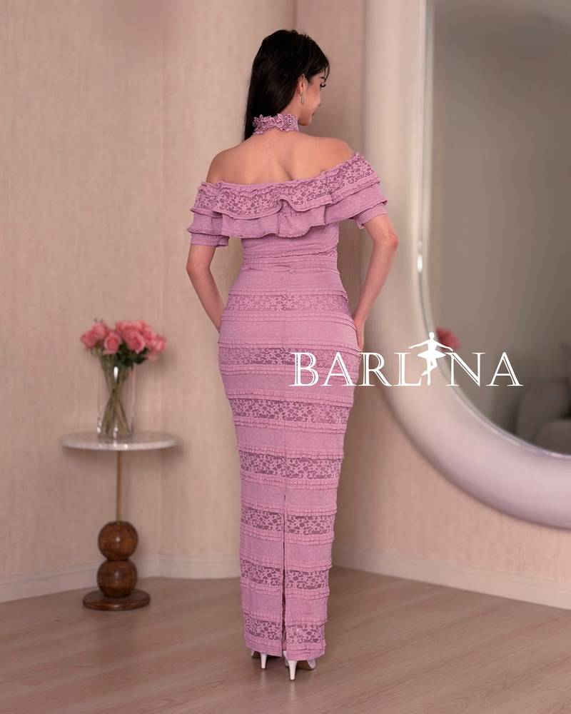 Soft off-shoulder lace dress with a fitted silhouette